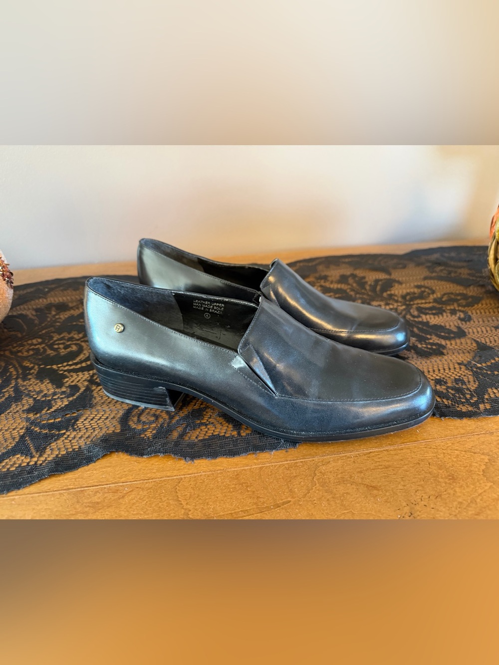 Etienne Aigner black loafer style shoe leather